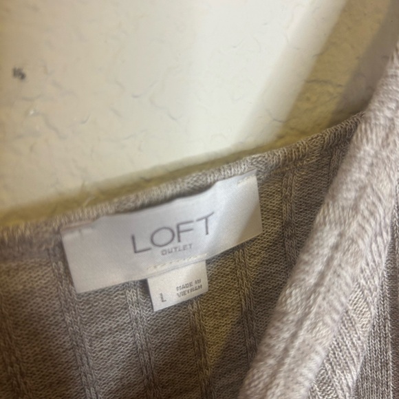 3 pack of Large Loft tank tops - Picture 7 of 11